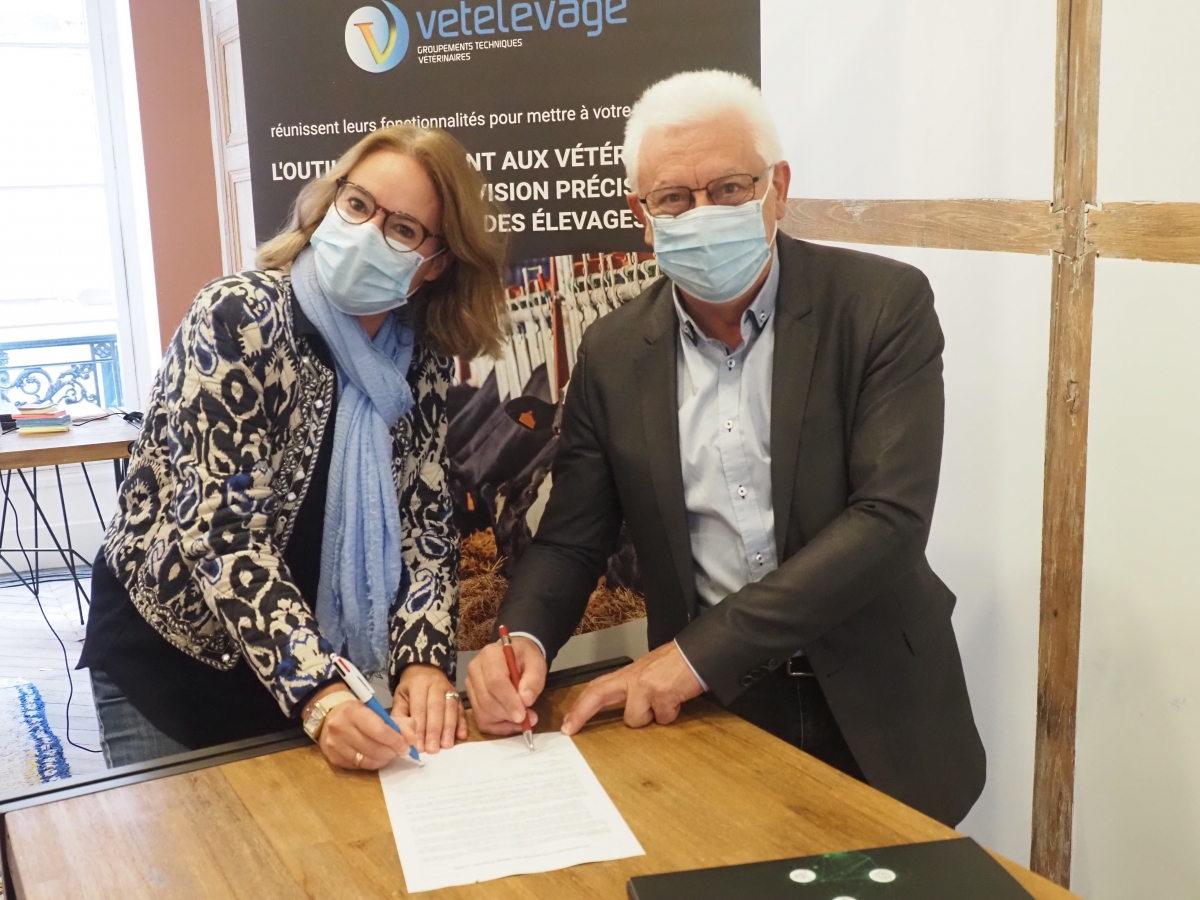 VETOQUINOL, la SNGTV et FARMVETSYSTEMS signent un accord de partenariat pour proposer une solution digitale innovante et commune sur le marché vétérinaire